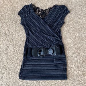 Grey/black stripe short sleeve, crochet back/stretchable blouse w attached belt